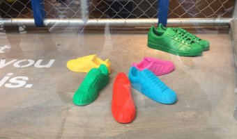 3d printed adidas superstar στην βιτρίνα!